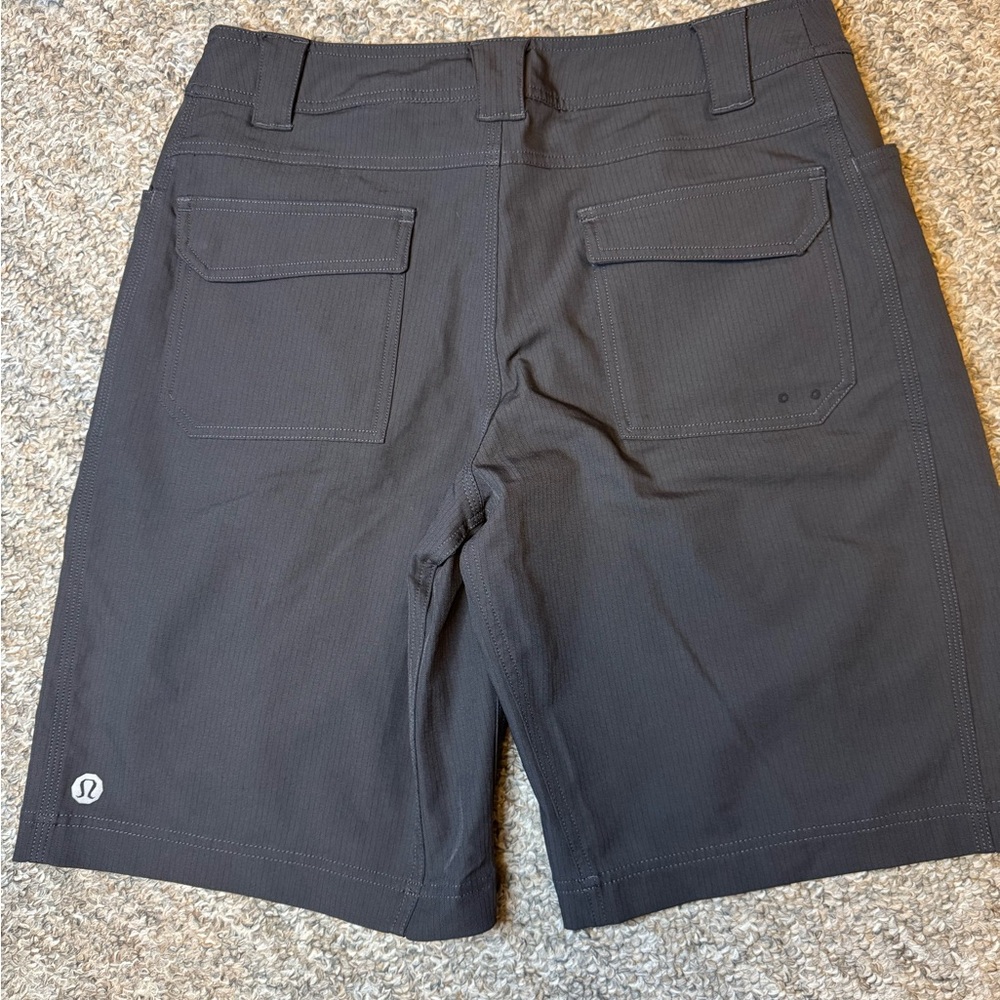 lululemon athletica Men's Cadence Commuter Cargo Shorts